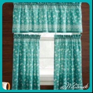 Rare The Pioneer Woman Teal Bandana Butterfly Curtains and valance set 30 X 60